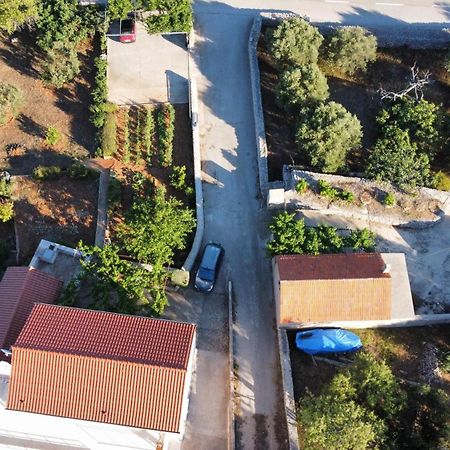 Betini Apartments - Authentic Island Escape คอมีชา ภายนอก รูปภาพ